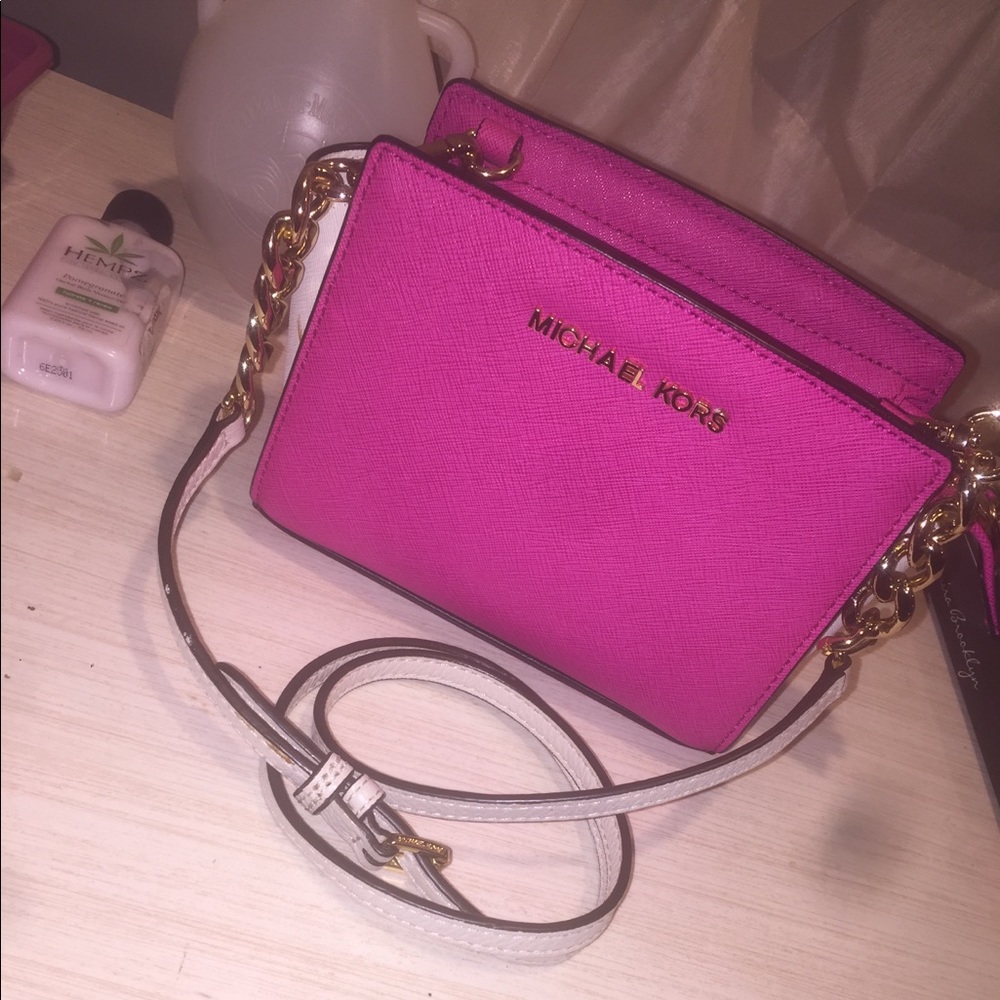 Michael Kors Crossbody